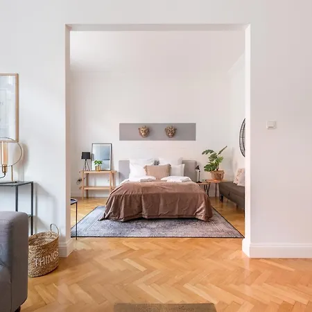 Style & Harmony In The Absolute Center Of Appartamento *