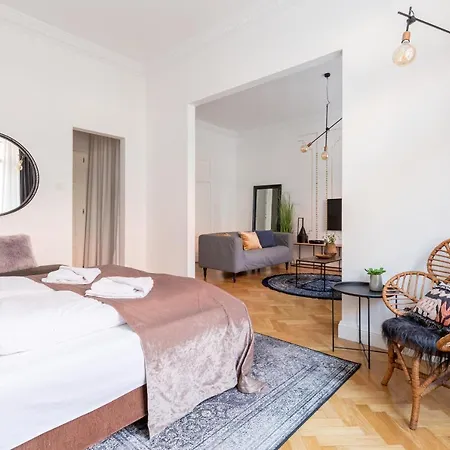 Daire Style & Harmony In The Absolute Center Of Budapeşte